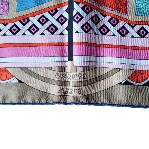 HERMES Black Silk Scarf - Picture 4 of 12